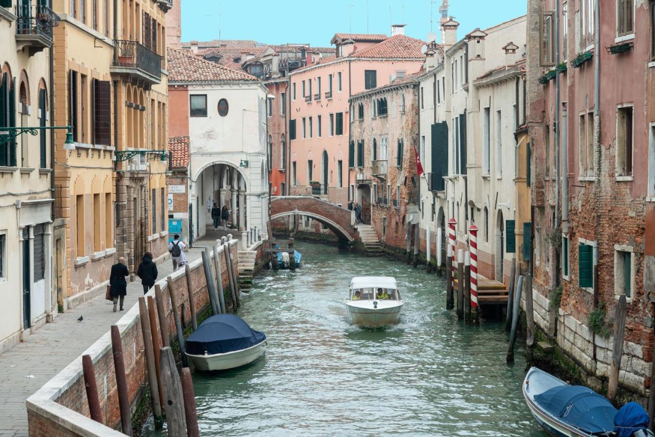 Ca Dei Dalmati - The Blue Canal View Venice Luaran gambar